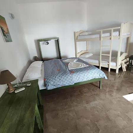 John's 3* كساميل