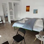 John's Ksamil