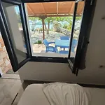 John's Konukevi Ksamil