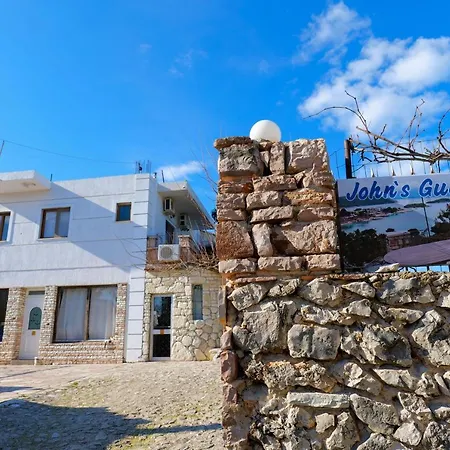 John's Casa de hóspedes Ksamil