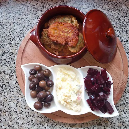 Casa de hóspedes John's 3*